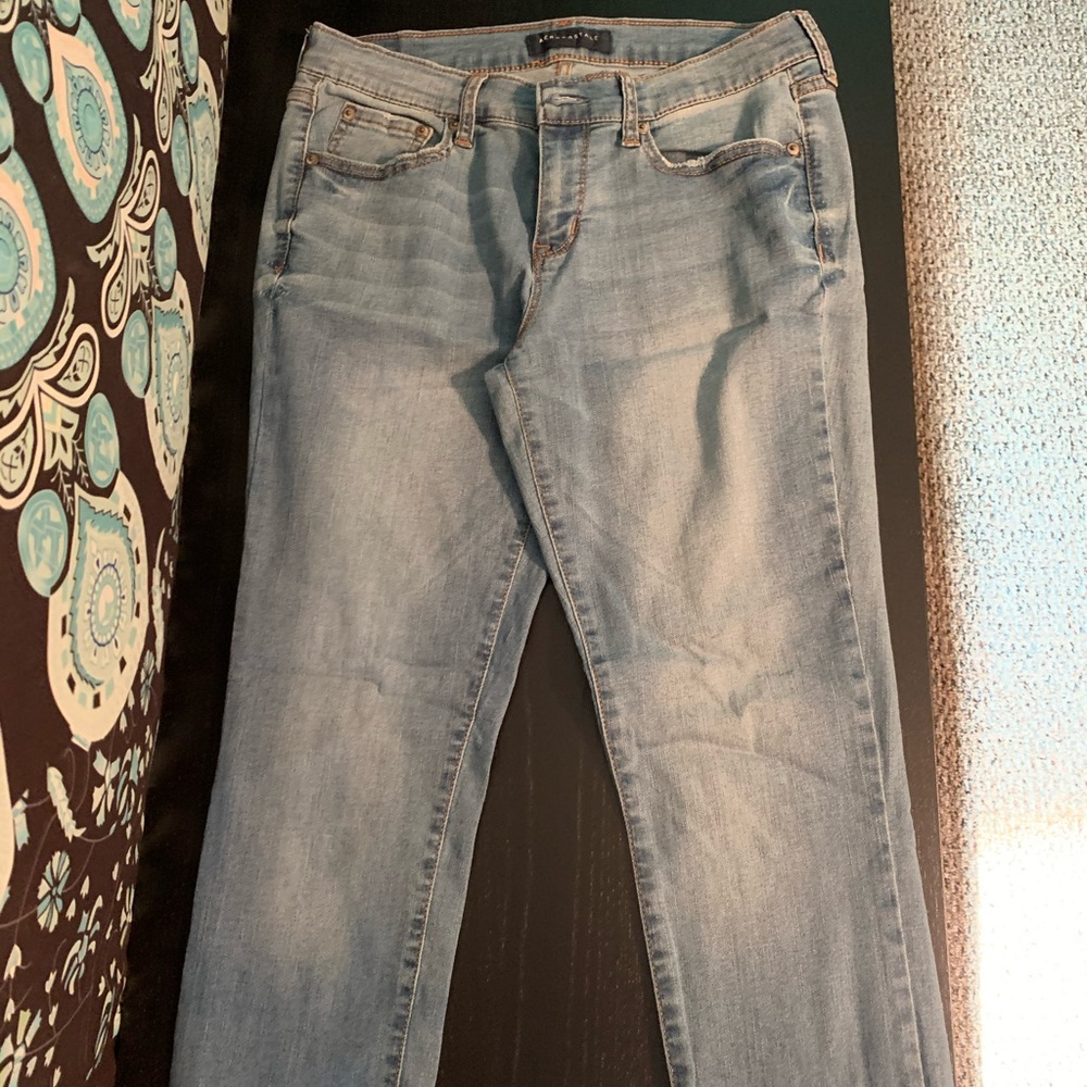 NWOT SIZE 8 AEROPOSTALE JEANS